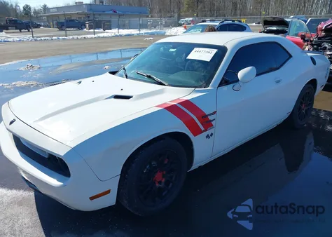2010 Dodge Challenger Se z USA, uszkodzony, nr VIN 2B3CJ4DV8AH103740